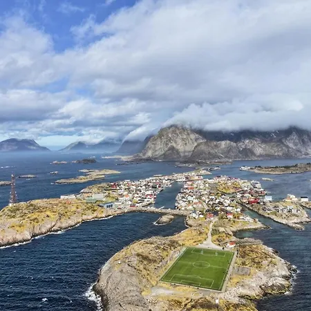 Modern In Beautiful Henningsvær