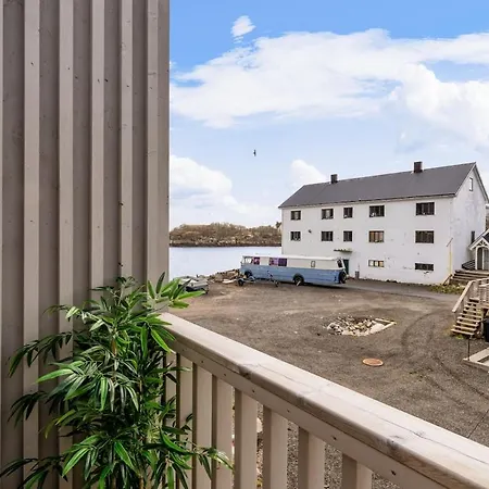 Modern In Beautiful Henningsvær